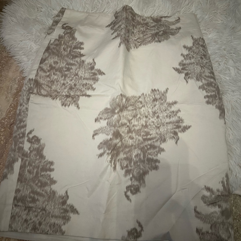 Ann Taylor Cream and Brown Pencil Skirt